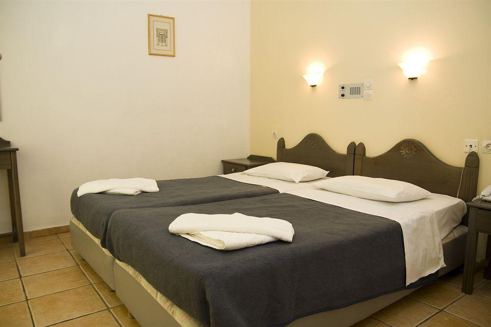 Pánormos Iliana Hotel الغرفة الصورة